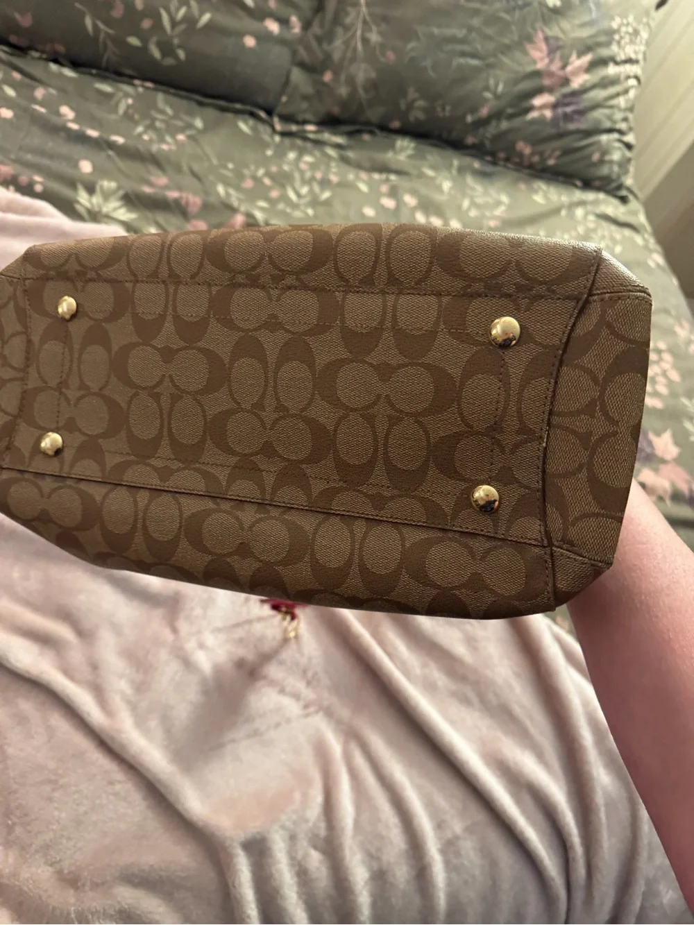 Coach satchel signature